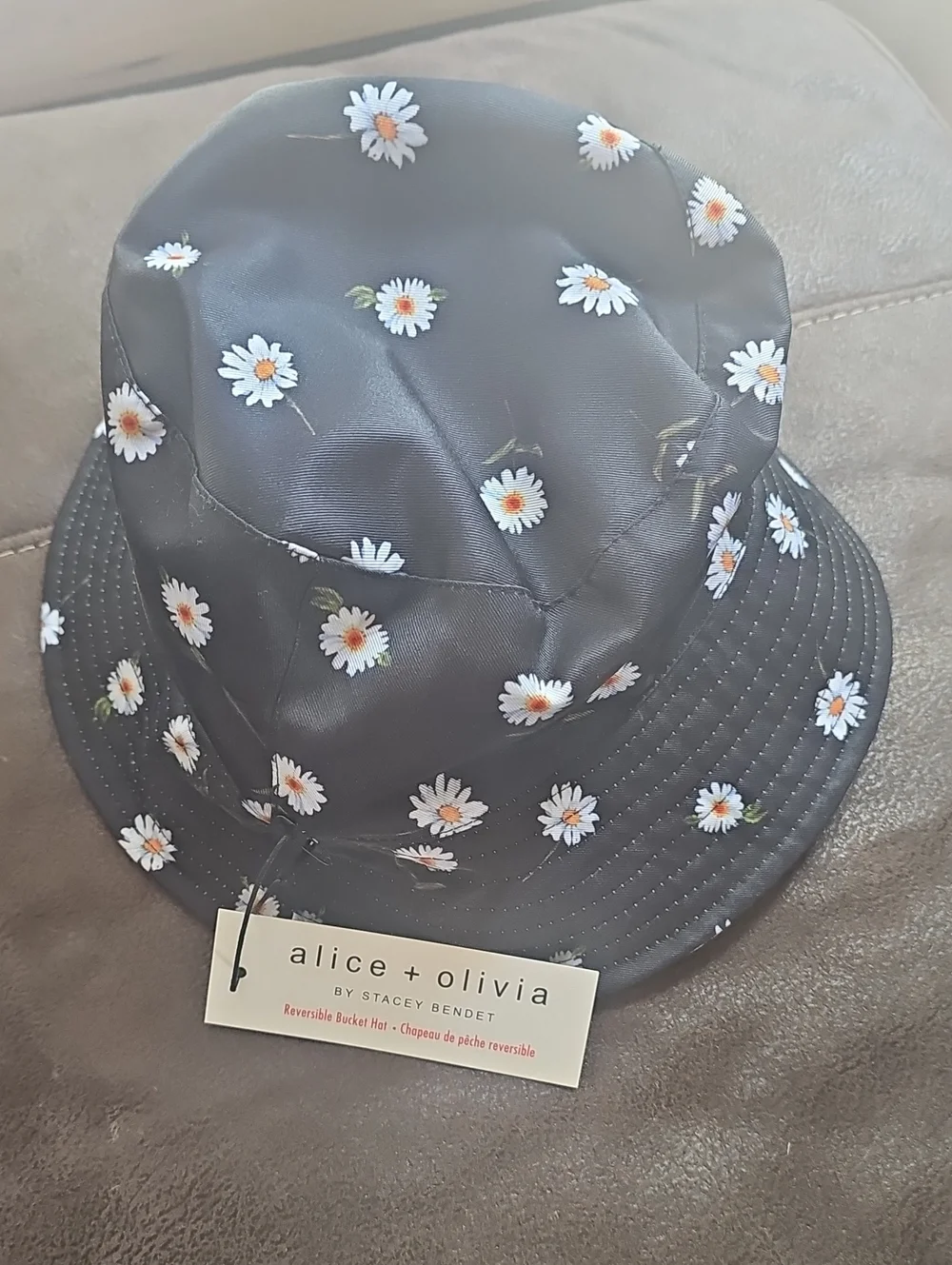 Alice + Olivia Black Bucket Hat with White Daisy Print
